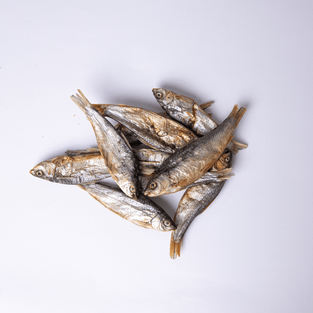Grain-Free Dried Sprats – Nutritious Treats for Dogs and Cats
