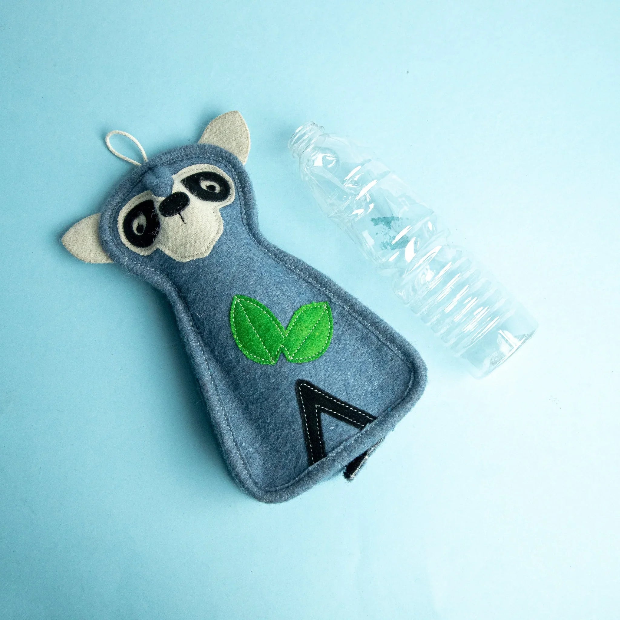 Rocket Raccoon Wooly – Engaging Dog Toy with Crinkle Sound and Soft Exterior