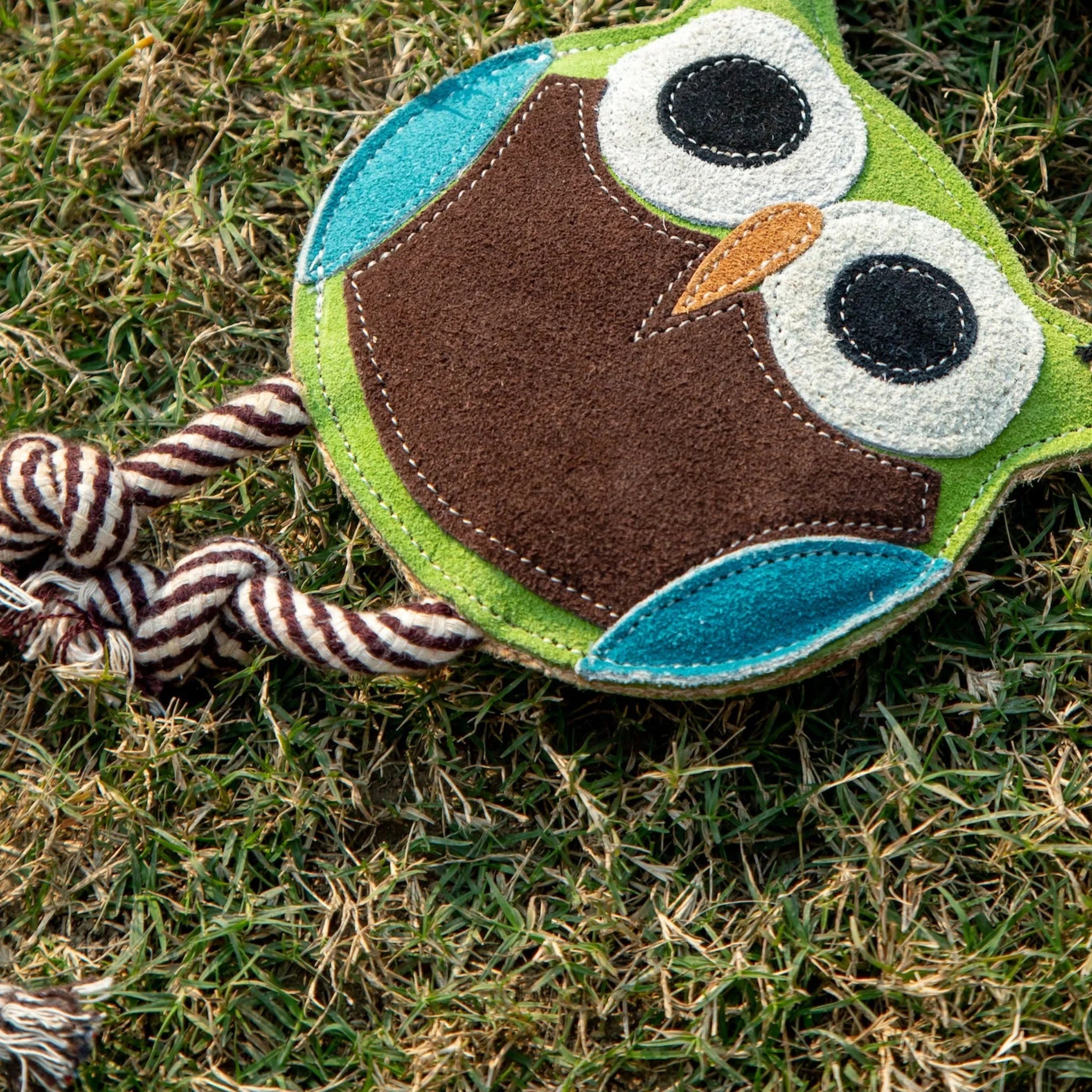 Owliver the Ropey – Eco-Friendly Dog Toy with Leather Suede Leather Body